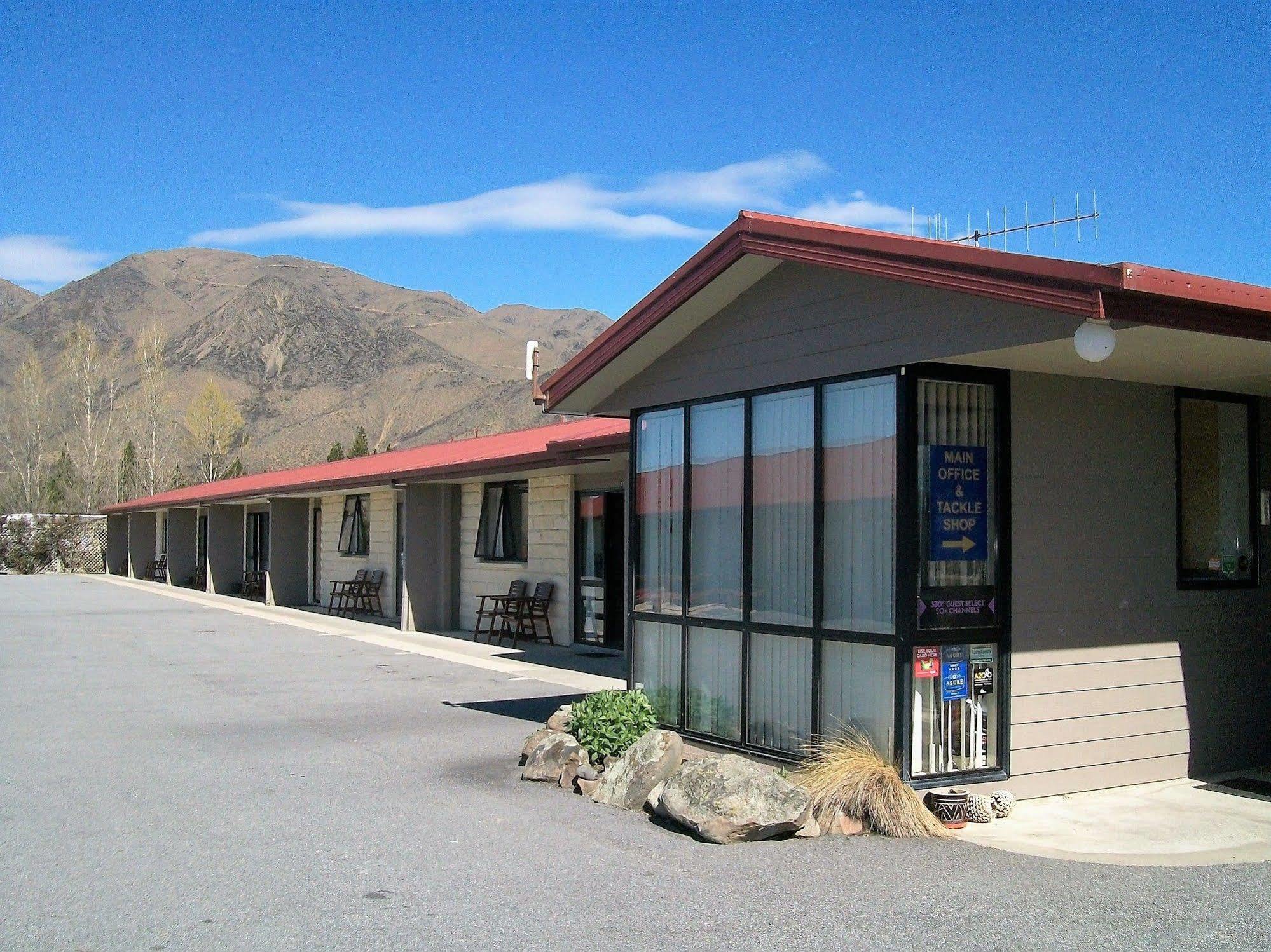 Sierra Motel And Apartments Omarama Exteriör bild
